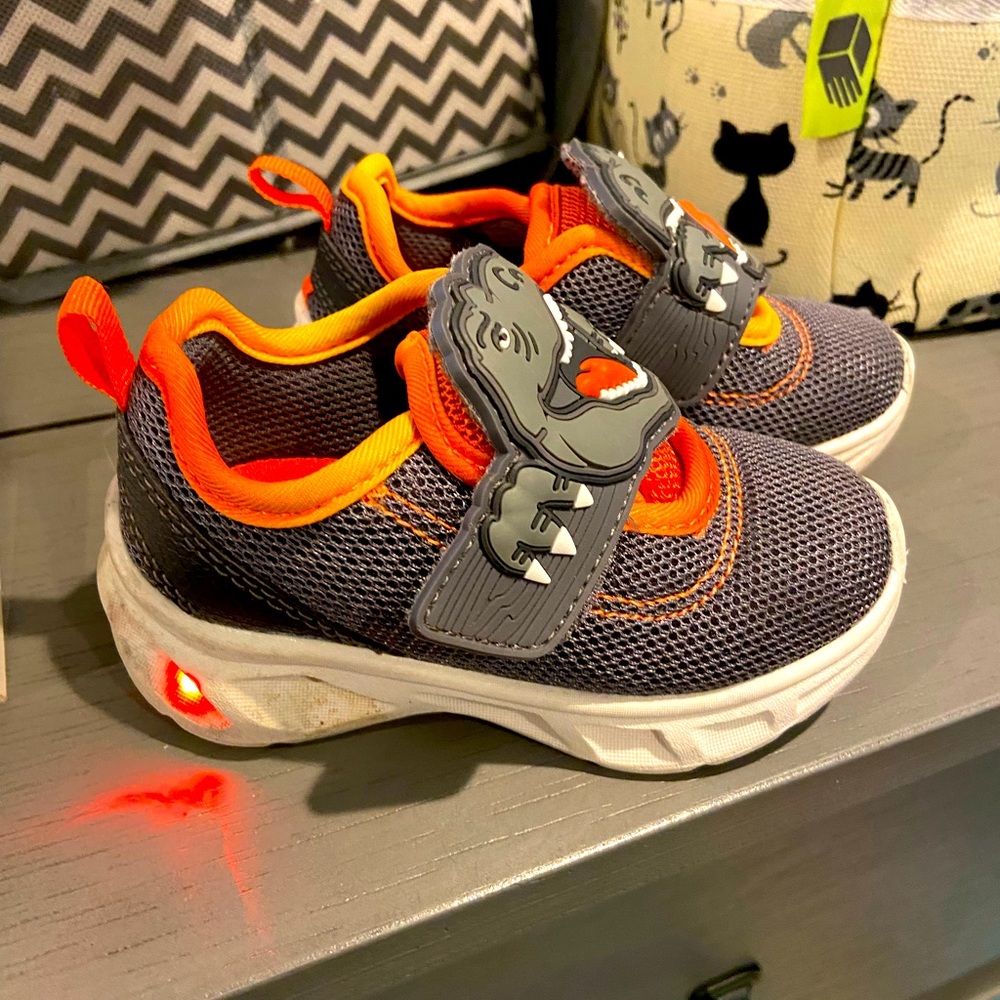 Light Up Toddler Sneakers by Carter’s, size 5